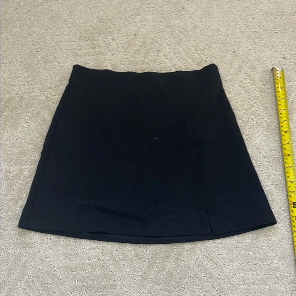 AEO black skort